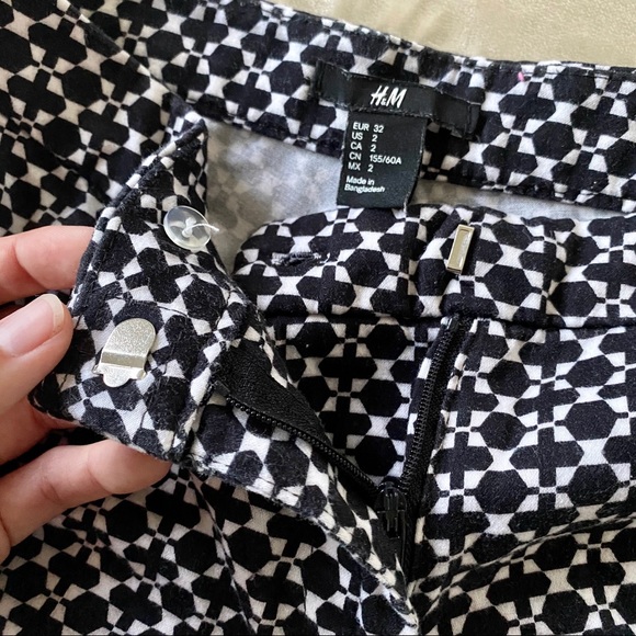 Patterned Shorts! - Picture 4 of 4